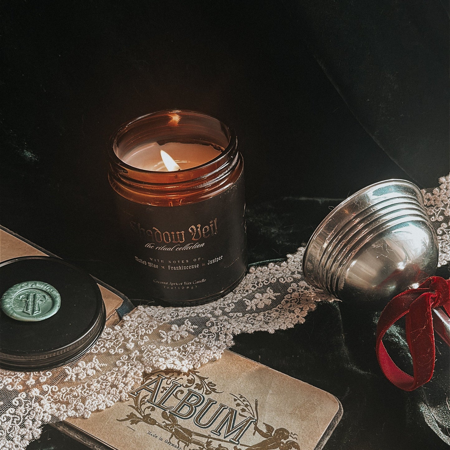 Shadow Veil (Mulled Wine & Juniper)